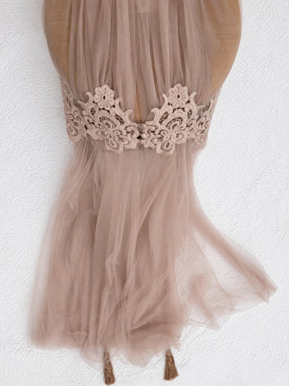 NWT Rare Amoralle Recherche Bridal Tulle Gown in Powder Taupe Size M - Picture 15 of 15